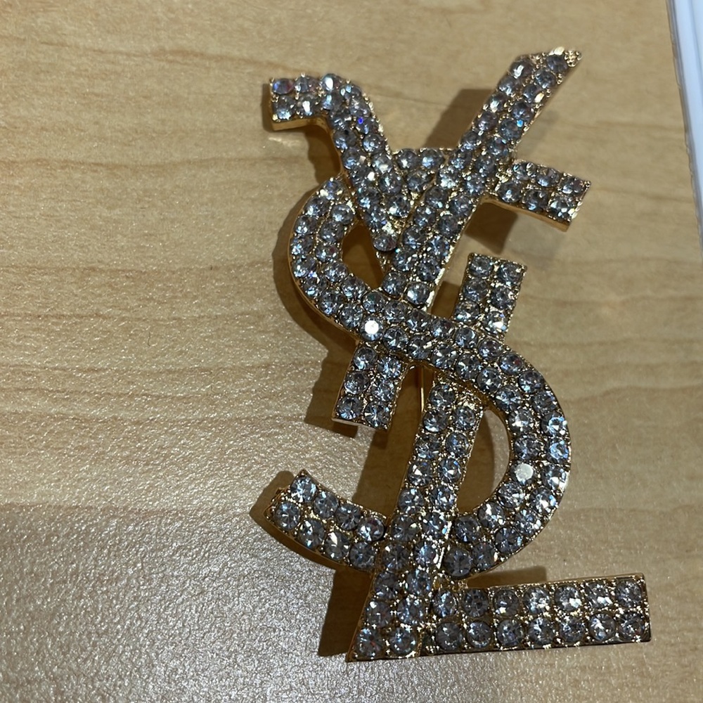 Silver V large Fashion gold vintage style brooch - Picture 5 of 6